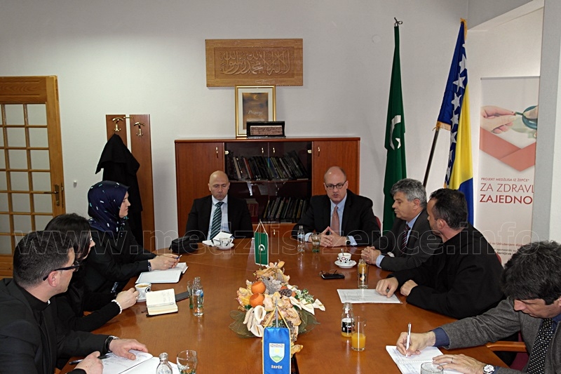 Šef misije OSCE-a u BiH, ambasador Jonathan Moore posjetio Odbor za međureligijsku saradanju  Žepče