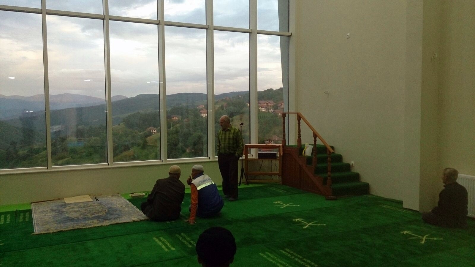 PROKLANJALA džamija u Orčevićima
