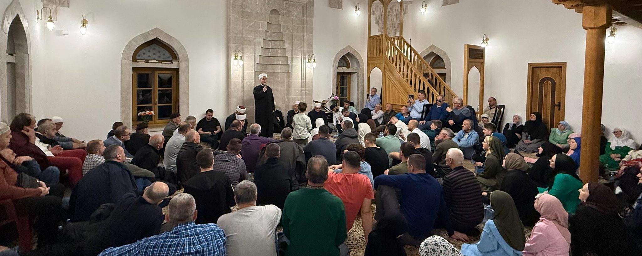 MEVLUD U TRZANSKOJ DŽAMIJI – PORUKA TRAŽEĆI NOĆ KADRA JE “SVE ŠTO RADIMO, RADIMO SEBI”!