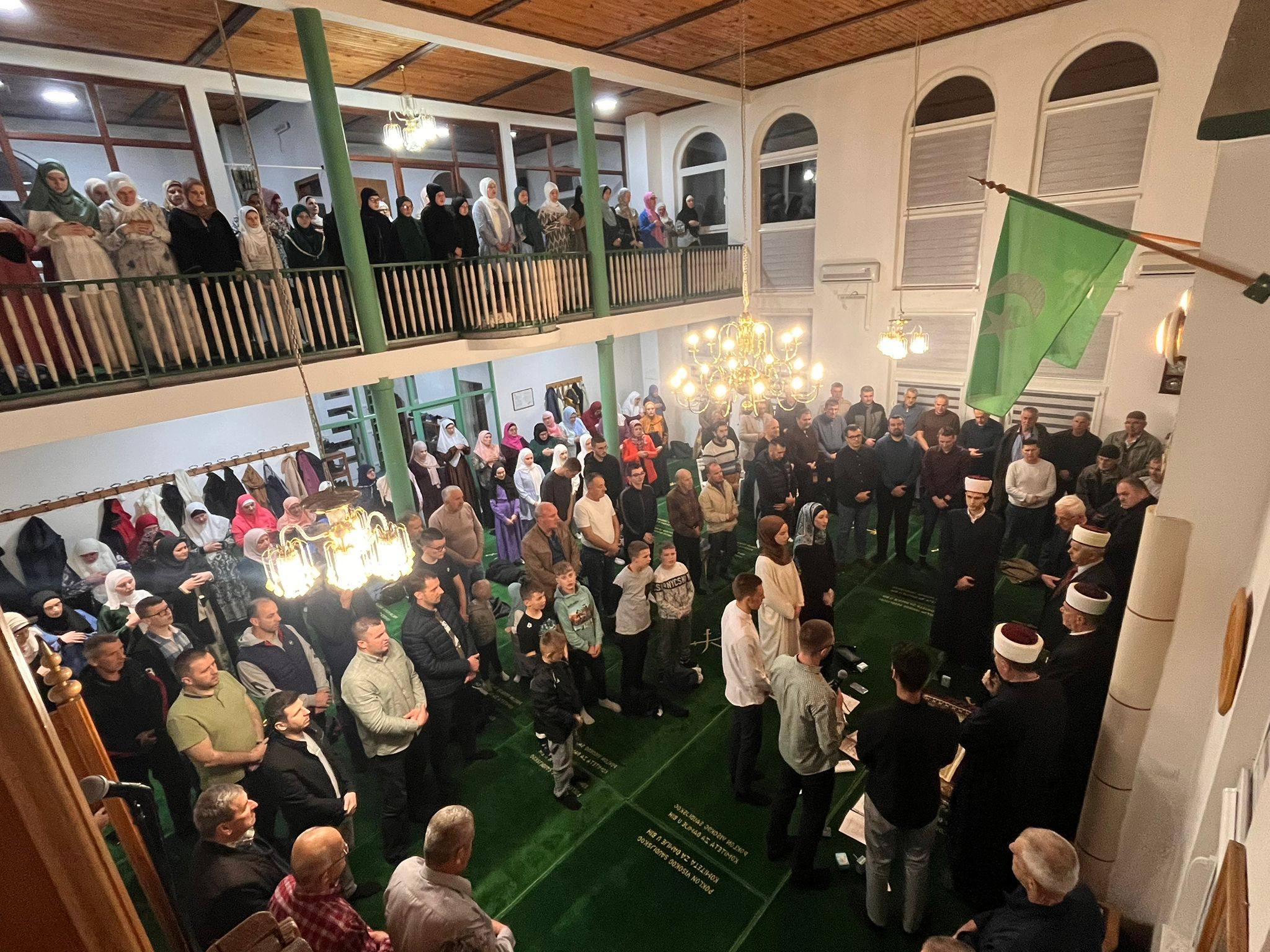 DVADESETPETA RAMAZANSKA NOĆ OBILJEŽENA MEVLUDOM U PREČKOJ DŽAMIJI, DŽEMAT ŽEPČE DVADESETPETA RAMAZANSKA NOĆ OBILJEŽENA MEVLUDOM U PREČKOJ DŽAMIJI, DŽEMAT ŽEPČE