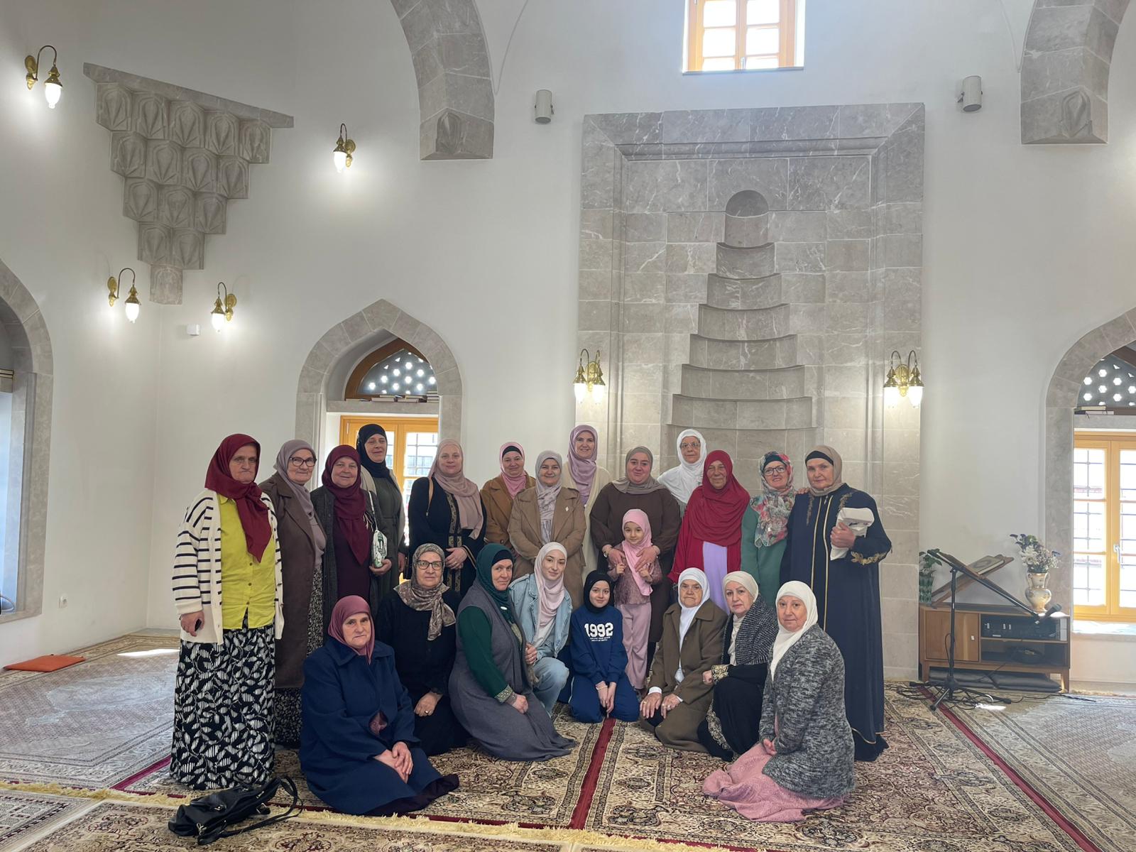 AKTIVNOSTI ODJELA ZA BRAK I PORODICU – predavanje u Trzanskoj džamiji AKTIVNOSTI ODJELA ZA BRAK I PORODICU – predavanje u Trzanskoj džamiji